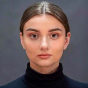 Modelowanie i koloryzacja brwi